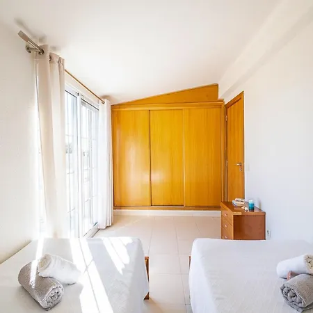 Holiday Home Albufeira Near Praia Da Oura Vila *