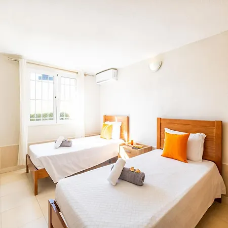 Holiday Home Albufeira Near Praia Da Oura Albufeira